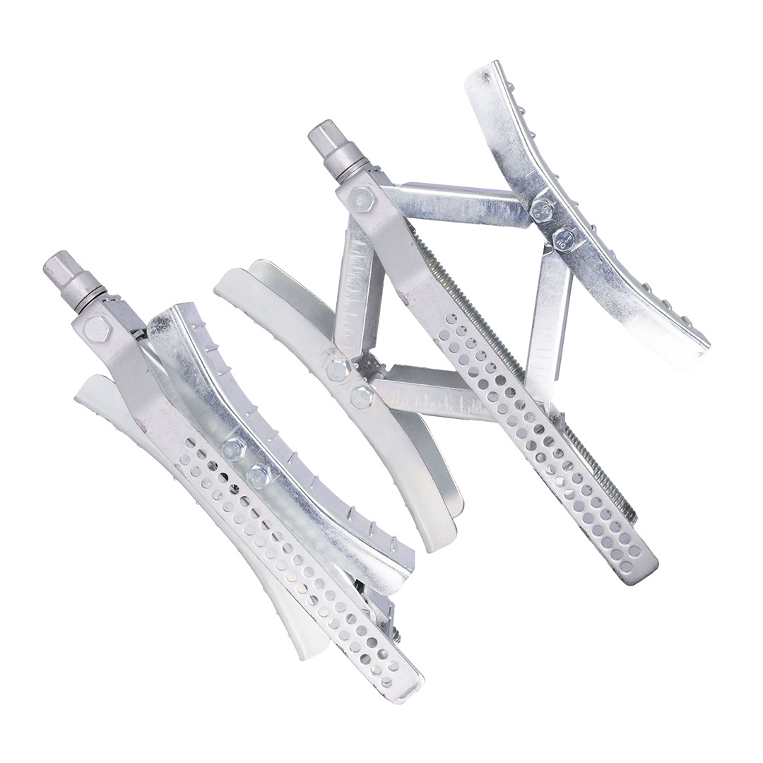 DynalineH.D. Wheel Stop Chock. c/w Ratchet Wrench and Padlock